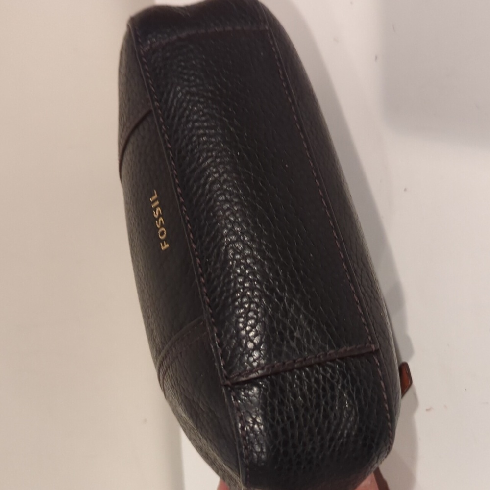 Fossil Gemma Pebbled Leather Crossbody Camera Bag In Black - Picture 4 of 14